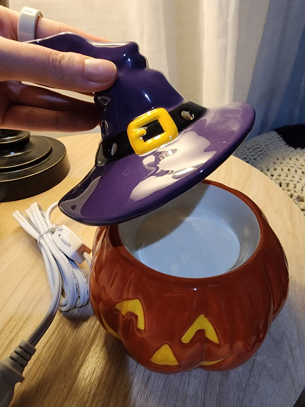 Scentsy BEWITCHED wax warmer